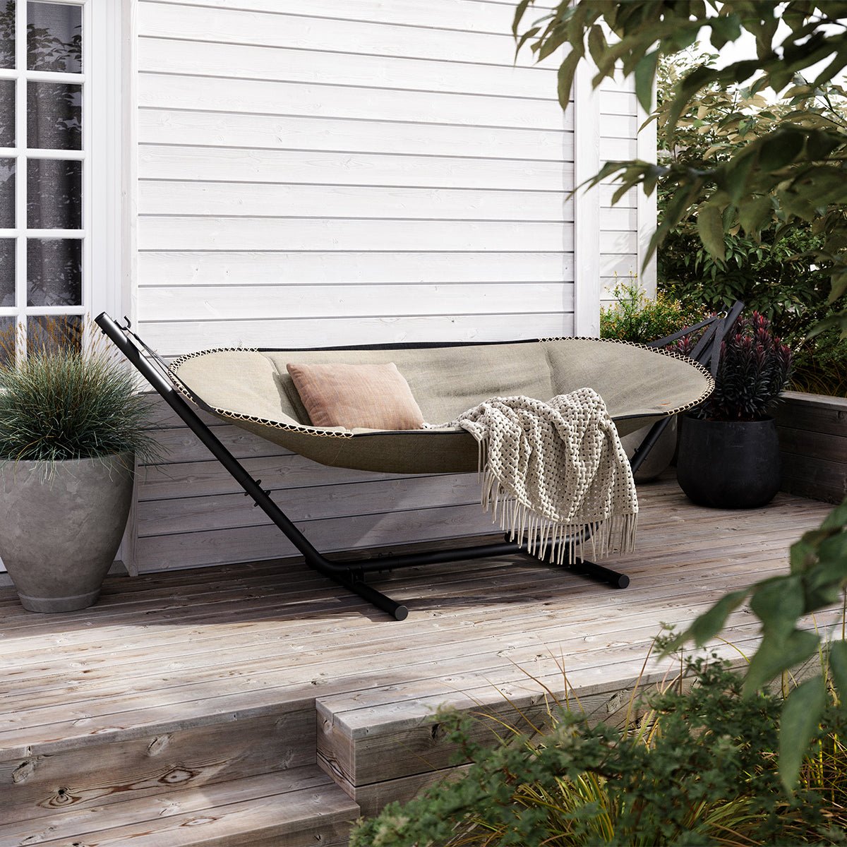 8581121_Cobana-Hammock-Kirra-Sand-Frame-Black-img.jpg