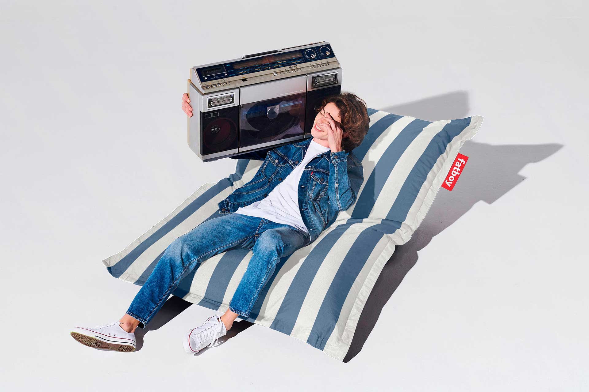 9147248 FATBOY ORIGINAL STRIPE OCEAN BLUE SÆKKESTOL OUTDOOR 3
